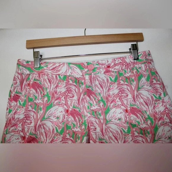 Lilly Pulitzer 5" Buttercup Mid Rise Scalloped Shorts in Pink Colony Flamingo 4 - Picture 2 of 14